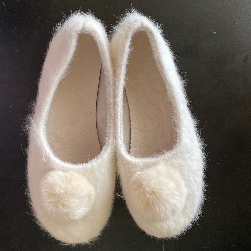 Cozy shoes, White, Size: EU37/US6.5, Brand New condition